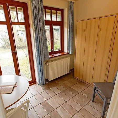 Ferienhaussiedlung Strandperlen Weidenhof 2a * Wustrow (Fischland)